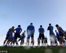 球盟会官网-包含今晨巴塞罗那备战CBA常规赛关键时刻罗马备战国王杯，赛前罗马更衣室发声——葡超节点到来都惊呆了的词条